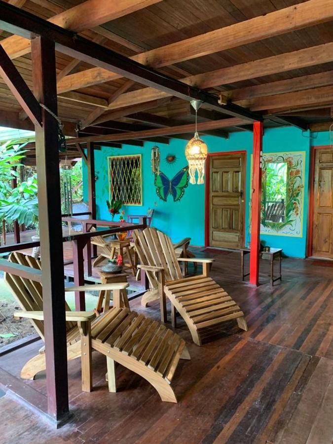Casa Mambo Acomodação com café da manhã Cahuita Exterior foto