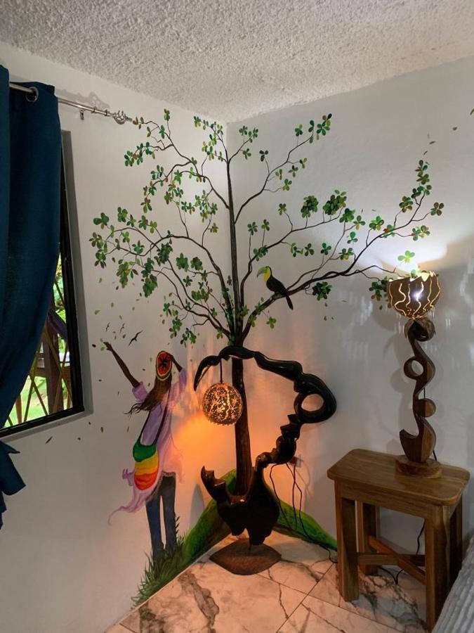 Casa Mambo Acomodação com café da manhã Cahuita Exterior foto